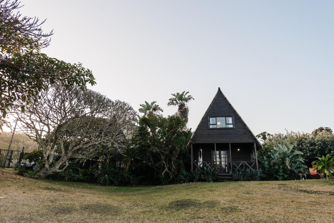 Umzumbe Surf House Lodge