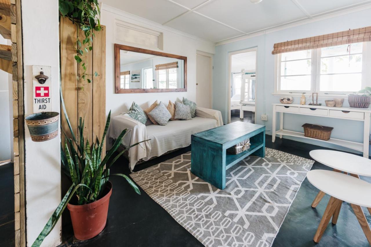 Umzumbe Surf House Lodge
