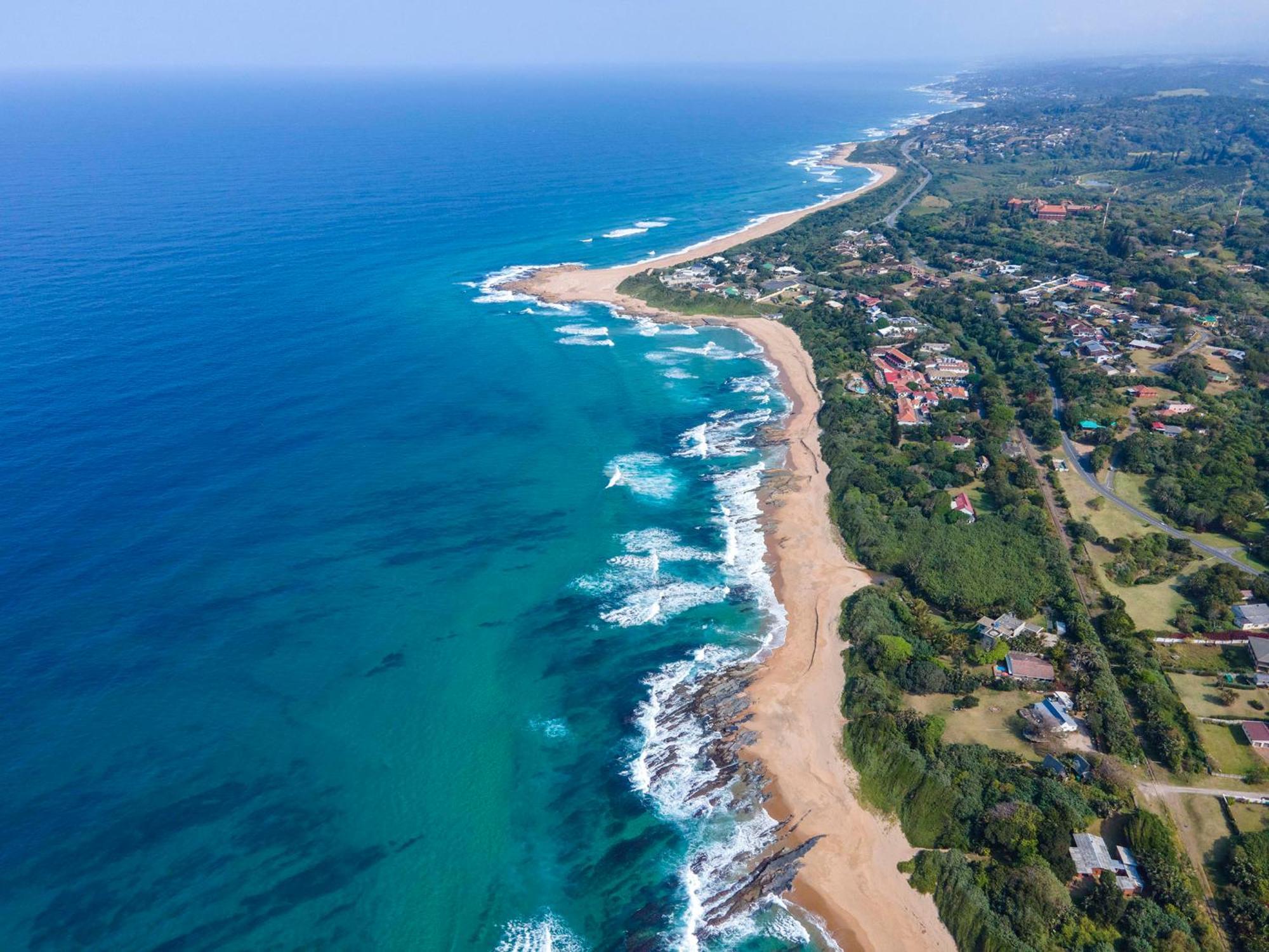 Umzumbe Surf House *