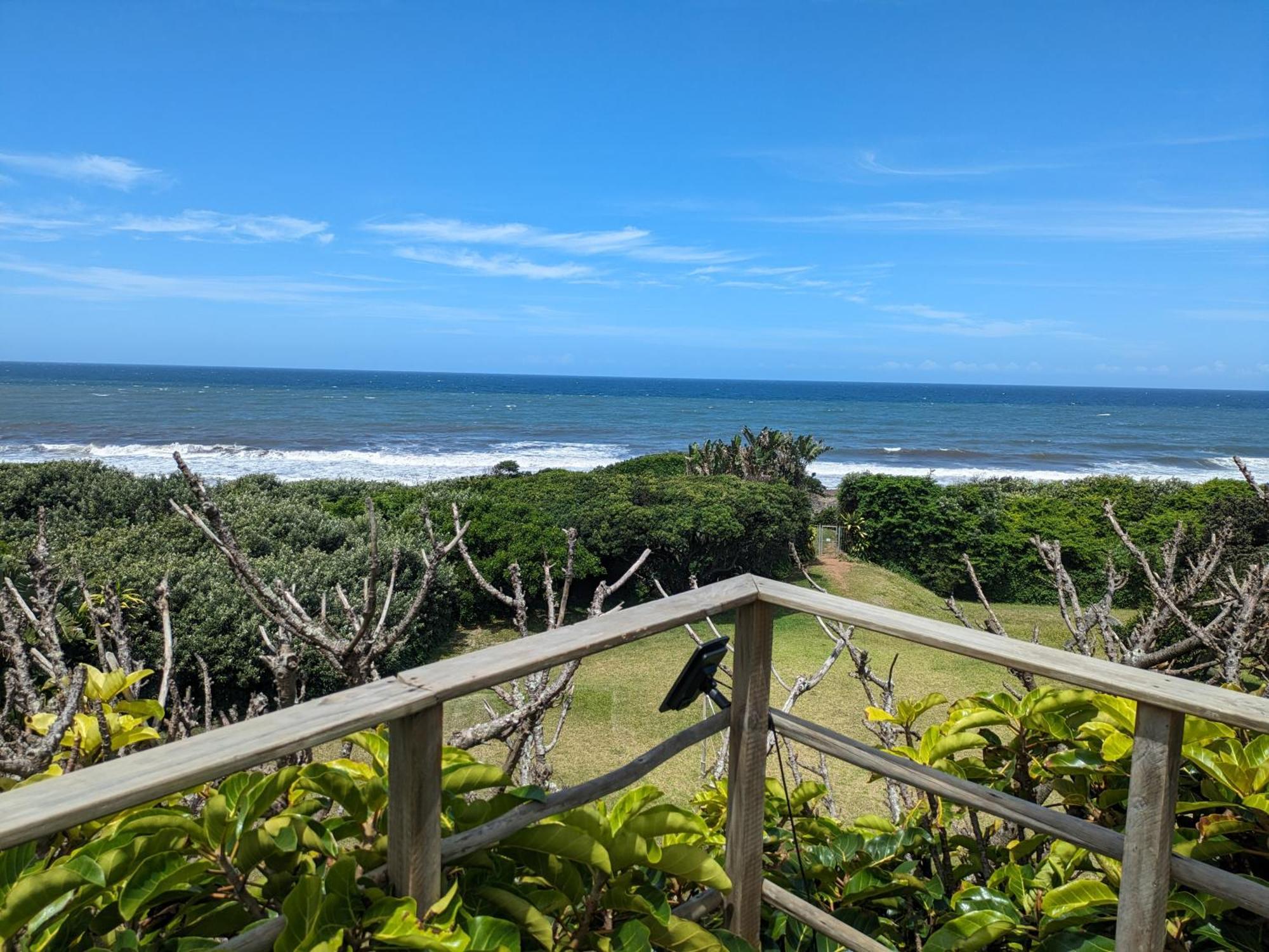 Umzumbe Surf House Lodge