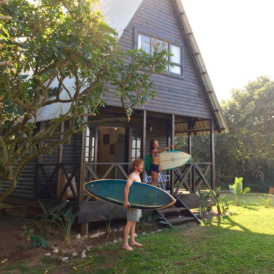 Umzumbe Surf House *