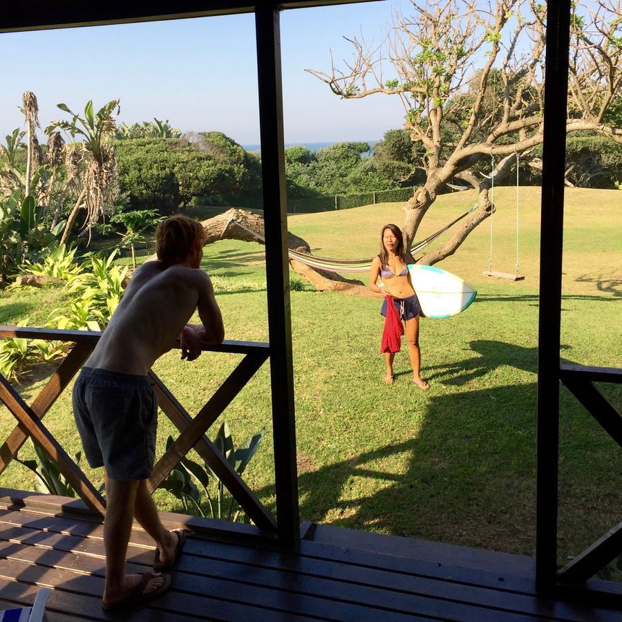 Umzumbe Surf House *